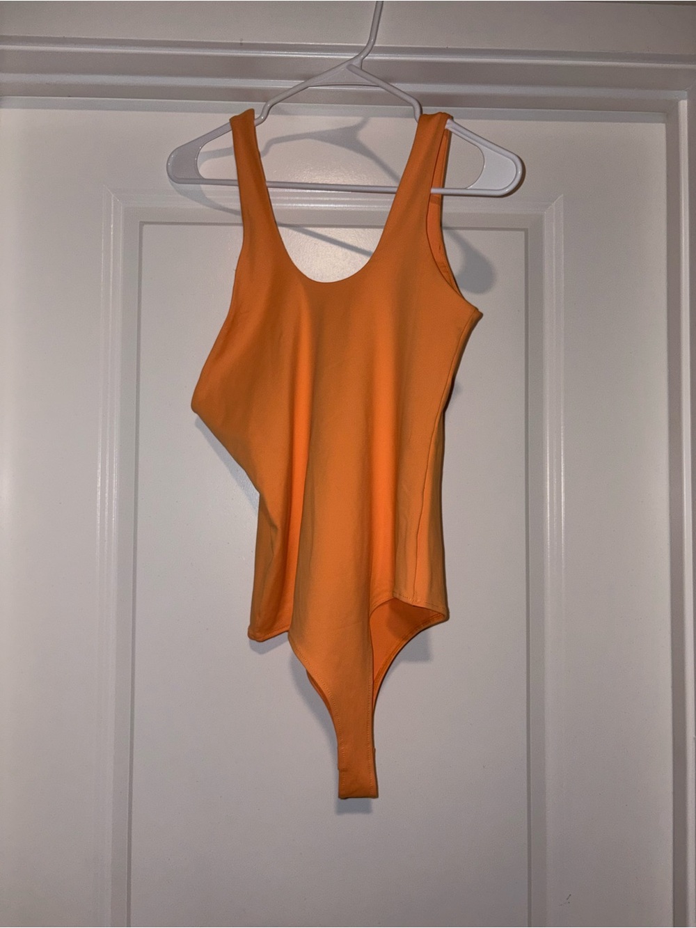 ReoRia Vibrant Orange Scoop Neck Bodysuit